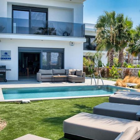 קרמסטי Penelope Beachfront Villa מראה חיצוני תמונה