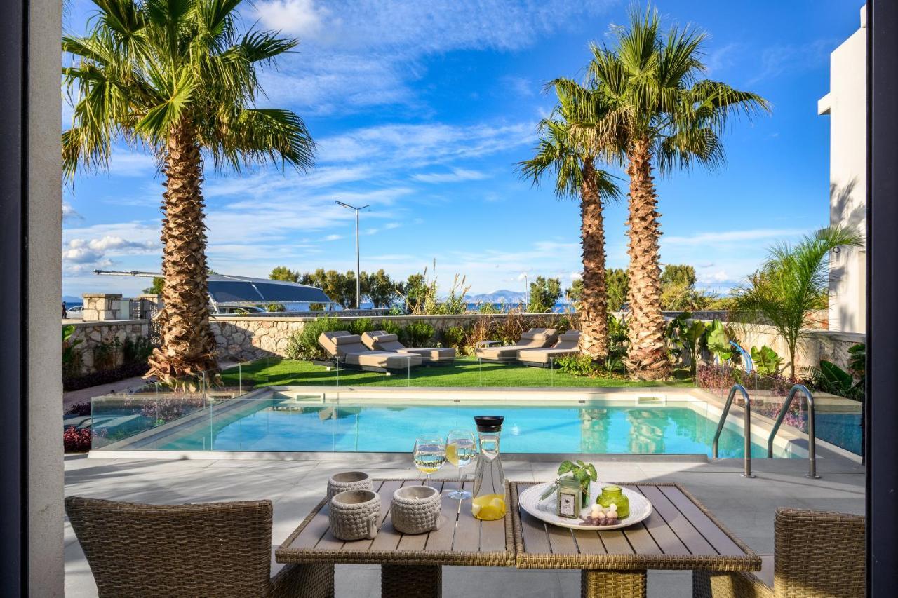 קרמסטי Penelope Beachfront Villa מראה חיצוני תמונה