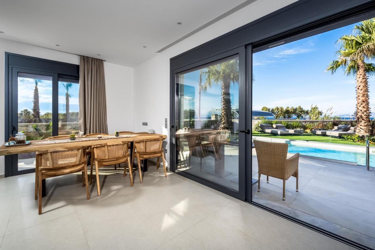 קרמסטי Penelope Beachfront Villa מראה חיצוני תמונה