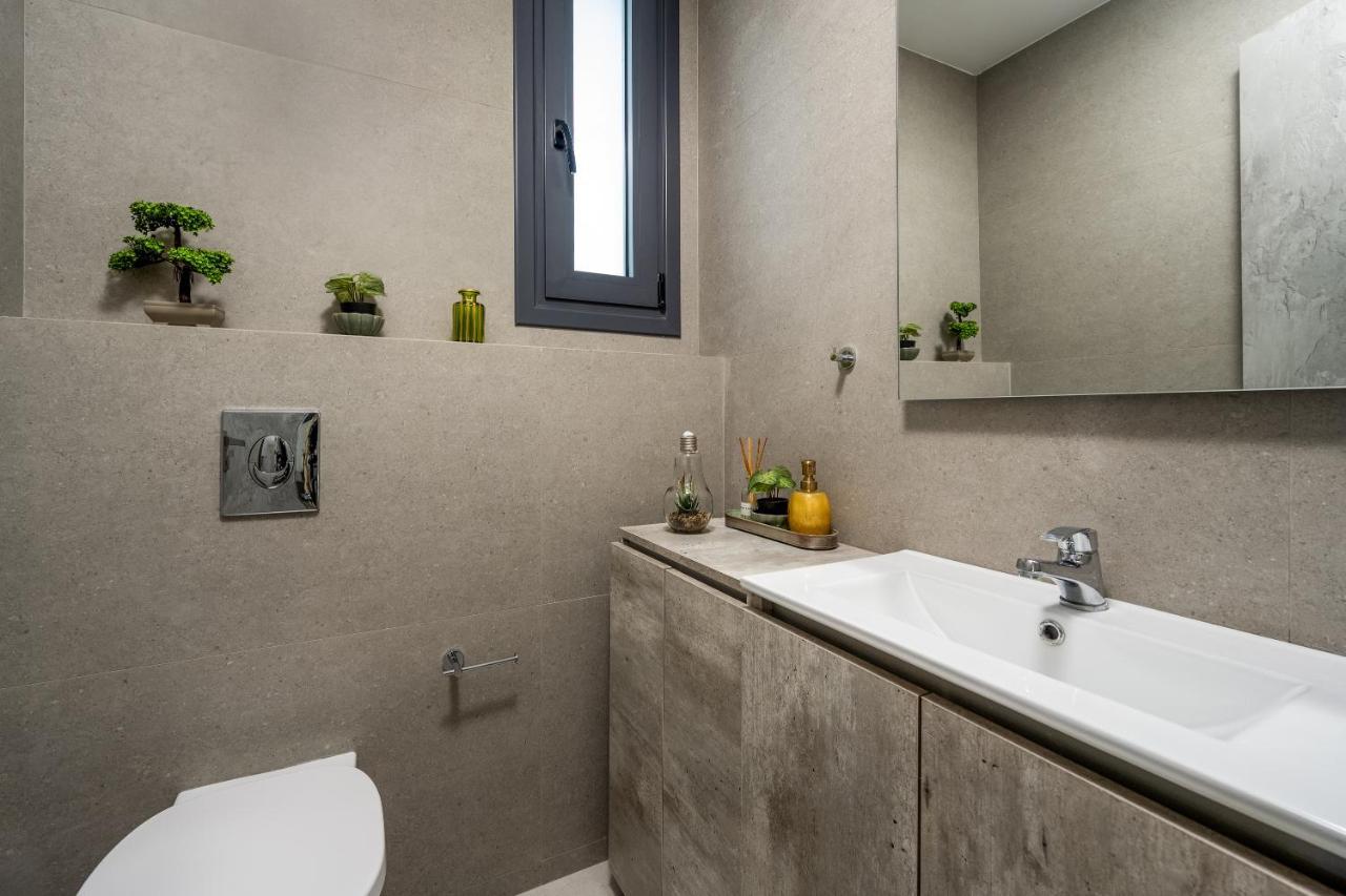 קרמסטי Penelope Beachfront Villa מראה חיצוני תמונה