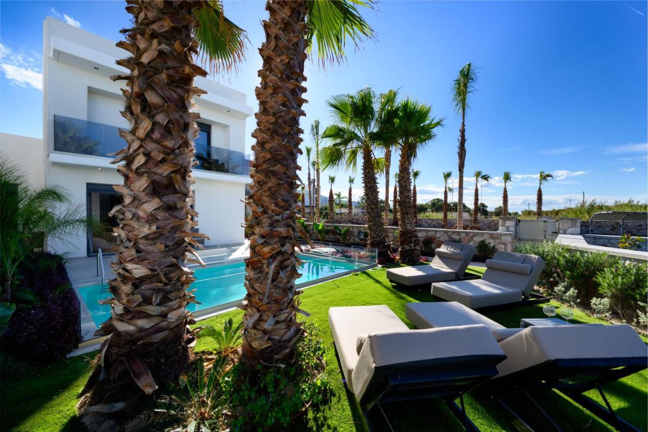 קרמסטי Penelope Beachfront Villa מראה חיצוני תמונה
