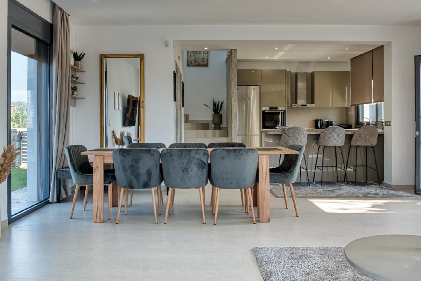 קרמסטי Penelope Beachfront Villa מראה חיצוני תמונה