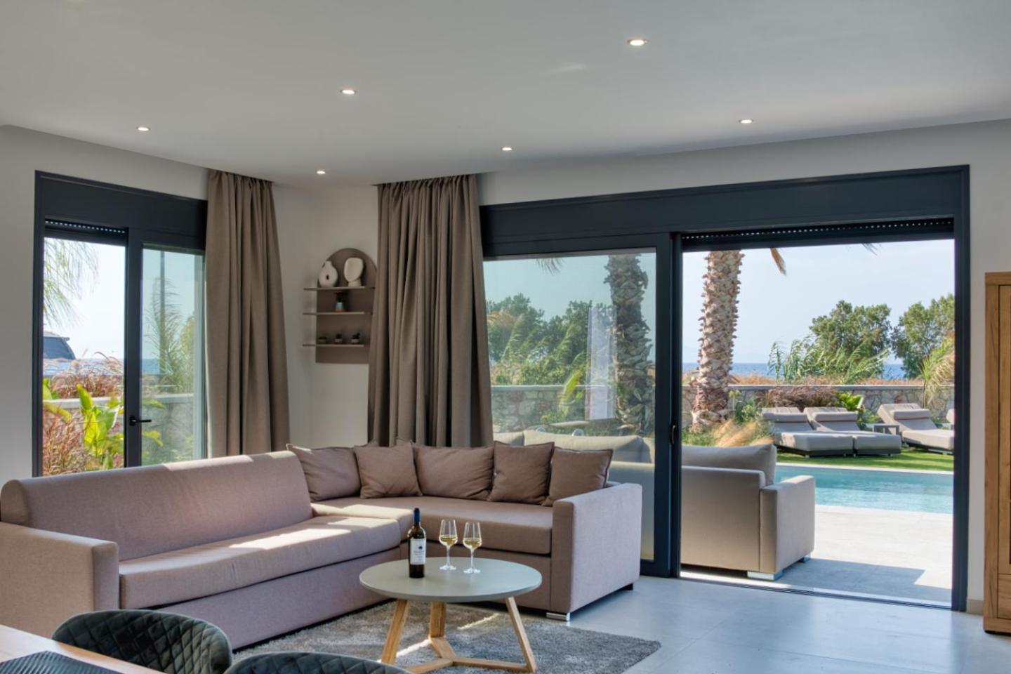 קרמסטי Penelope Beachfront Villa מראה חיצוני תמונה